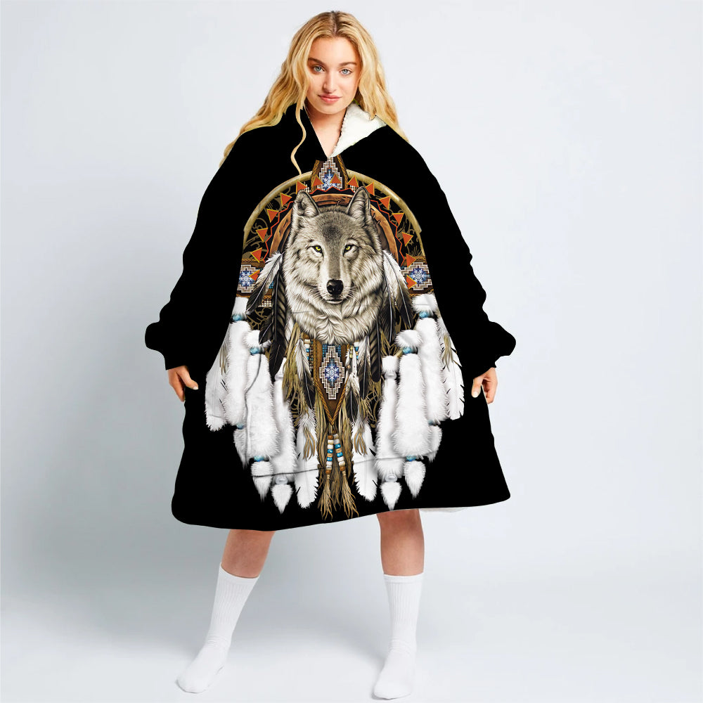 GB-NAT00210 Wolf Dreamcatcher Feather  Long Fleece Hoodie